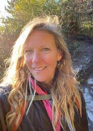 Jean Hensel's Instagram, Twitter & Facebook