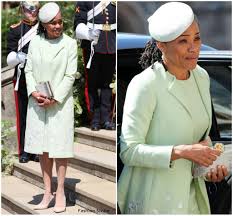 Meghan markle and her mother, doria ragland, were photographed arriving to the hotel they'll be staying at the night before the royal wedding. Meghan Markle Mom Wedding Dress Off 76 Buy