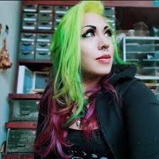 Jeannie Gentile's Instagram, Twitter & Facebook