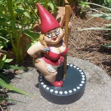 Nain De Jardin Pole Dance A 23 95 Nain De Jardin Gnome De Jardin Jardins
