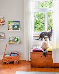 Wie Man Kinderspielecken Dezent In Wohnraume Integriert Zum Beispiel Mit Einem Einfachen Ikea Hack Die Gewurzregale Lassen Sich Pr Wohnzimmer Kinderecke Ikea