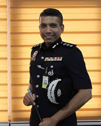 Timbalan ketua polis negeri sembilan, senior asisten. Ohmedia My On Twitter Sekalung Tahniah Diucapkan Kepada Ketua Polis Daerah Petaling Jaya Ydh Acp Nik Ezanee Bin Mohd Faisal Di Atas Kenaikan Pangkat Senior Asisten Komisioner Polis Sac Dan Akan Menjawat Jawatan
