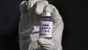 Las autoridades sanitarias de chile anunciaron este juevesque suspenderán temporalmente la administración de segundas dosis de la vacuna de astrazeneca contra el coronavirus a menores de 45 años por precaución tras detectarse un posible caso de efectos adversos. Covid 19 Chile Anuncia La Pausa Temporal De La Segundas Dosis De Astrazeneca En Menores De 45 Anos Coronavirus Nndc Mundo Gestion