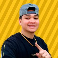 GRADUATION PICTURE PHOTO EDIT❗❤️ Less Hassle, Selfie lang Pwede na!  ✔️Guaranteed clear ang printout hindi pixelated. Available toga:  ✓Kindergarten ✓ Elementary ✓ Highschool ✓Senior High ✓ College ✓ Masters  ✓Filipiniana/Barong We also