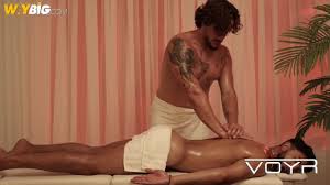 Masseur Delight (Samuel Hodecker & Di Carvalho) - VOYR.com