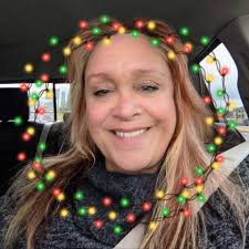 Fun little creek in the CDA area for family photos