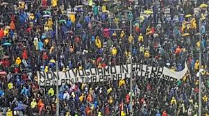 Balotelli, sono altri i giocatori che hanno. Parma Brescia Si Gioca Anche Sugli Spalti Tra Striscioni E Manichini