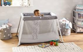 Topproreviews analyzes and compares all travel bassinets of 2021. Top 12 Best Travel Bassinet 2021 Review Mytrail