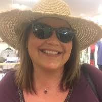 Sandi Larsen's Instagram, Twitter & Facebook