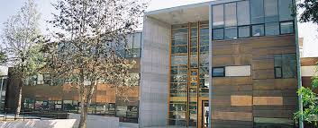 Para leernos en inglés entra a @ucatolica_chile y para saber más de la uc, visita: A6 Universidad Catolica Facultad De Matematicas Vesta