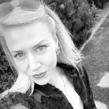 Mitarbeitende von CHANEL GmbH