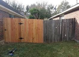Fence Repair Service Near Me Are You Searching For Fence Repair Service In Edinburg Mission Mcallen Fence Construction Handyman Services Building Maintenance