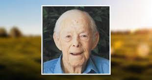 Jeanie Wolfe's Instagram, Twitter & Facebook