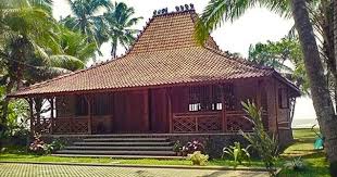 Letak perbedaannya adalah rumah joglo betawi yang tidak dilengkapi dengan tiang penopang atap untuk membagi ruang di bagian dalam rumah. Lebih Dekat Dengan Rumah Adat Joglo Dan Filosofi Yang Tersembunyi Greatnesia