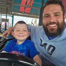 Patrick Tunney's Instagram, Twitter & Facebook