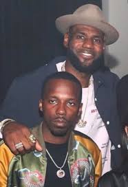 Written by pinkvilla desk 4432 reads mumbai published: Theybigmad Lebron James Responds To Ncaa Changing The Criteria For Agents To Have To Have A Bachelor S Degree James Thinks His Agent And Childhood Friend Rich Paul Was Targeted Photos