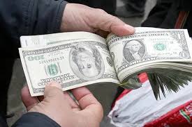 چرا نباید به خرید هیجانی ارز و طلا روی آورد؟ | نظر کارشناسان درباره وضعیت بازار پس از فعال سازی مکانیسم ماشه