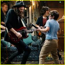 Garageband allows you to scrub back and forth through the film, so it was very easy to match particular sounds / loops with different parts of the movie. James Bay Fronts A Garage Band In Best Fake Smile Video James Bay Music Just Jared