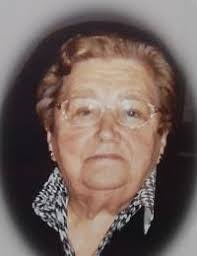 Jeanne Devries's Instagram, Twitter & Facebook