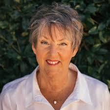 Victoria Mudge's Instagram, Twitter & Facebook