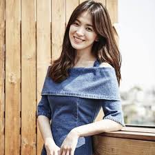 Nhưng nếu ngắm bộ photoshoot mới của vợ cũ song joong ki, hẳn netizen sẽ thay đổi suy nghĩ. Song Hye Kyo Graces Covers Of Vogue S November Issue