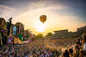 Vasic for tomorrowland 3.11 store release. Tomorrowland In Dubai The First Socially Distanced Festival About Her