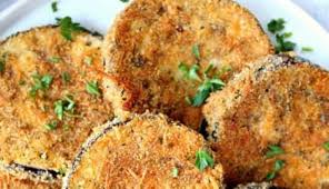 Le melanzane gratinate al forno sono un contorno sfizioso con poche calorie perfette per l'estate. Melanzane Gratinate Light Al Parmigiano Contorno Croccante E Delizioso