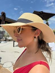 I have been blessed with such a wonderful life & I'm endlessly grateful. 🥹  Thank you for all of the birthday kindness & zest! Here's to another  memory-filled year! ♥️ 🏝️