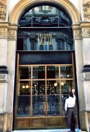 Menu e prezzi al bar bistrot | dissapore. Mangiare Da Cracco Ieri Il Messaggero E Tornato Sul Menu Ricercato Del Ristorante Esclusivo Cracco In Galleria A Milano C Galleria Luoghi Milano