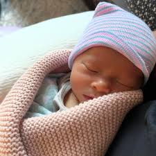 Happy 1 week to our little 🍑 she's crushing this being a baby thing 🍽️ 💩  😴 . . . . . . #newborn #baby #1week #wasian #freshie #babygirl