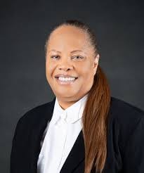 Kelly Morales's Instagram, Twitter & Facebook