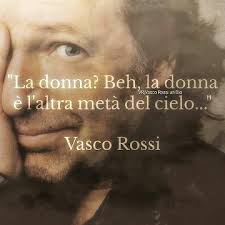 Vasco rossi (ansa) e le luminarie di zocca, accese per il suo compleanno. Frasi Di Vasco Rossi