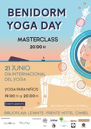 En reconocimiento de su popularidad universal, el 11 de diciembre de 2014, las naciones unidas proclamaron el 21 de junio como el día internacional del yoga. Benidorm Joins The Celebration Of International Yoga S Day