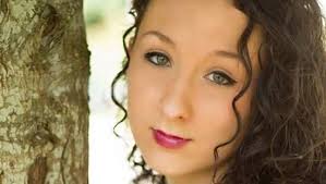 Girl, 16, faced ovarian cancer with no fears