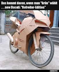 Das Kommt Davon Wenn Man Grun Wahlt New Ducati In 2020 Ducati Car Memes Lustige Autos