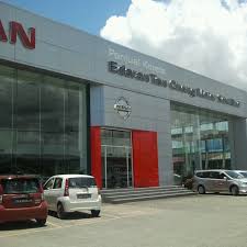 Ditawarkan dalam unit terhad, warna baharu flaming red ini boleh didapati dalam dua varian berbeza iaitu 2.5l 4wd dan 2.0l 2wd. Photos At Edaran Tan Chong Motor S B Nissan 7 Visitors