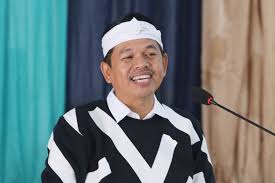 | banyak yang penasaran gaji dokter itu berapa sih ? Dedi Mulyadi Sebenarnya Baru Saat Ini Gaji Dokter Di Indonesia Sangat Besar