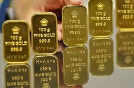 Fluktuasi nilai emas ini juga terjadi pada logam mulia yang diterbitkan oleh antam yang disertai. Harga Emas Hari Ini Kamis 9 Juli 2020 Prfm News