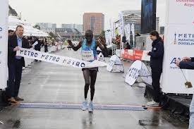 Adam gorlitsky is paralysed from the waist down, but despite his disability he finished the charleston marathon in 33 hours, 16 minutes and video, 00:01:53paralysed us man breaks marathon record. Volha Mazuronak Breaks Course Record In Dusseldorf Gilbert Yegon Wins Men S Title After Detour Watch Athletics