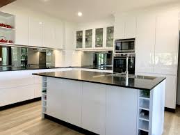 When choosing your splashback, it's a good idea to this timeless kitchen splashback inspired by new york's subway stations suits almost every kitchen. 5 Fabulous Kitchen Splashback Ideas Master Bathrooms Kitchens