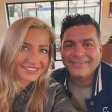 Photos by 𝐓𝐢𝐧𝐚 𝐆𝐚𝐦𝐚𝐜𝐡𝐞 (𝐀𝐩𝐚𝐫) (@tagamache) · December 12,  2025