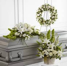 Here are some things to consider when choosing funeral flowers for a loved one. Funeral Flowers Funeral Flower Arrangements Duka Cita Kerangka