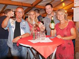 Wallbach: Sturm auf das Festzelt in Wallbach