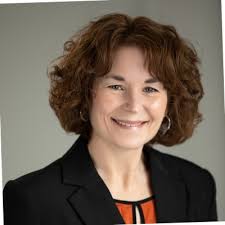 Exciting news: We're proud to introduce The Arc's new Executive Director, Clare  Tanner! Clare holds a PhD in Sociology and has an extensive amount of  experience in the nonprofit sector. Prior to