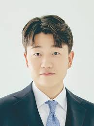 매일 방문하는 단골이 몇 명인가요?