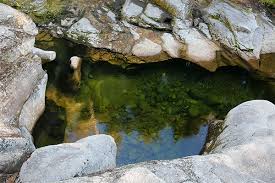 Ammonoosuc is abnaki for small, narrow fishing place. Middle Ammonoosuc Falls New Hampshire