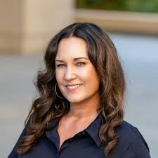 What are the dates for early sorority move in and rush at University of  Arkansas?