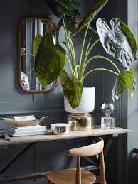 Choisissez des miroirs, rideaux, plaids, coussins, lampes, tapis, objets décoratifs ou meubles d'appoint. Zara Home Just Launched Their Spring Collection For 2019 Spring Interiors Decor Affordable Decor