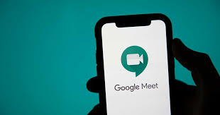 Google が同社のビデオ会議サービスgoogle meetの大幅拡大を発表して話題を呼んでいます。 ここではgoogle meetになにができるのか？zoomとの比較などgoogle meetが今後のビデオ会議シーンや社会、教育界にまでに及ぼす影響についてわかりやすくまとめてみました。 Google Meetã®ä½¿ã„æ–¹ã¾ã¨ã‚ ã‚«ãƒ¬ãƒ³ãƒ€ãƒ¼æ‹›å¾… ä¼šè­°ã‚³ãƒ¼ãƒ‰ ãƒãƒ¼ãƒãƒ£ãƒ«èƒŒæ™¯ãŒã™ã¹ã¦ã‚ã‹ã‚‹ ã§ãã‚‹ãƒãƒƒãƒˆ