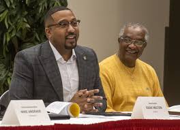 Senator Eddie Melton asks Holcomb to call a special session to repeal  permitless carry law: 'I'm terrified for the lives of Gary's youth and  citizens'